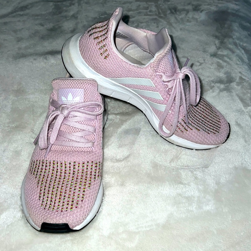 Adidas Tennis Shoes